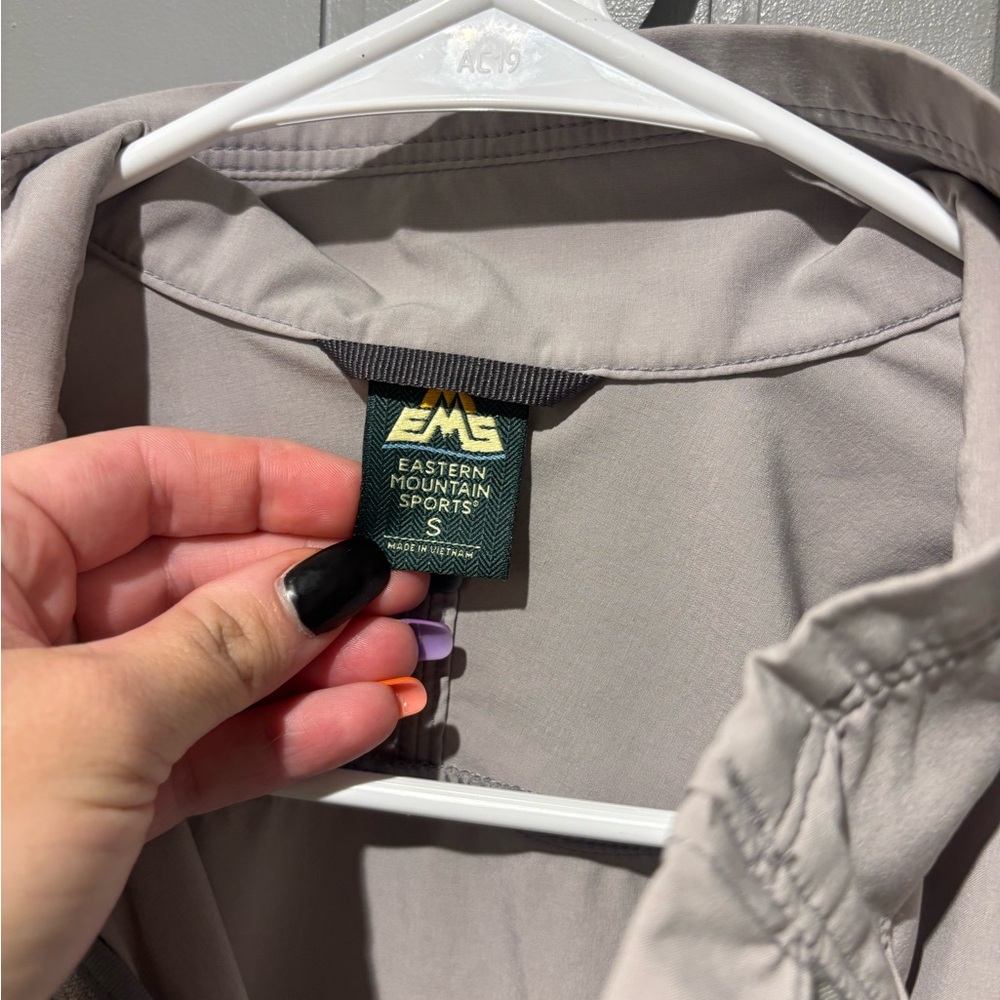 Eastern Mountain Sports Women's Stone Utility Jacket - Picture 2 of 2